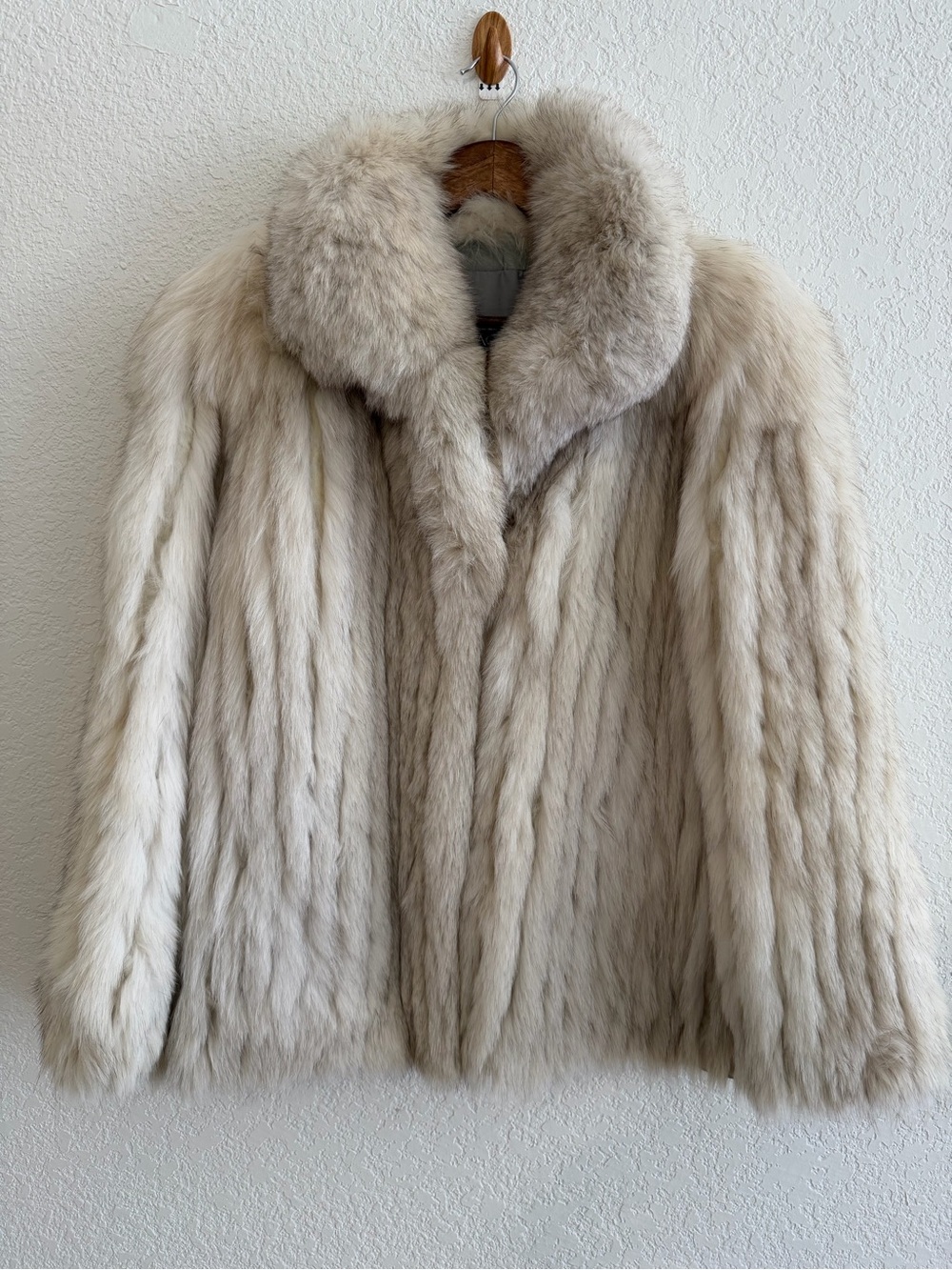 Natural Cream SAGA FOX Genuine Fur Coat • Scharf’s Furs Israel • Luxury Vintage